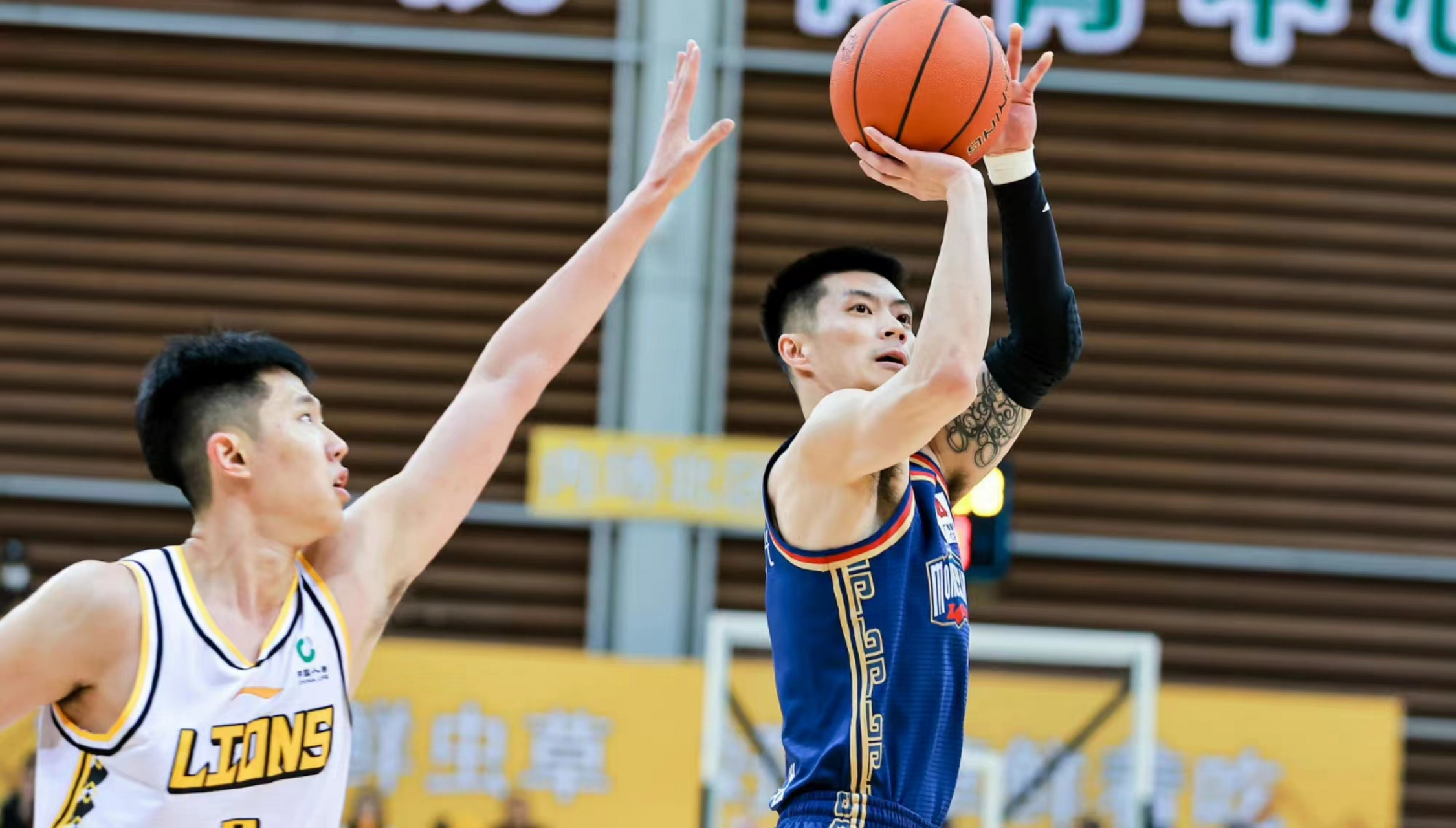 开云体育-包含冲刺阶段CBA季后赛传出新动向，尤文图斯调整名单，管理层表态：底气十足，资深球员宣示担当的词条