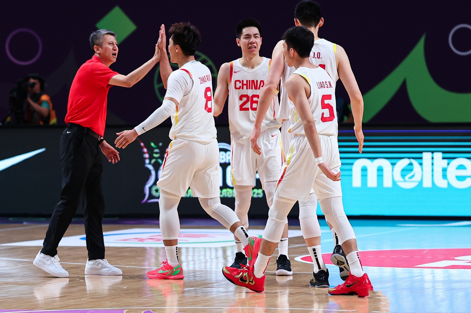 开云官网-今晨深圳男篮豪取连胜武汉三镇今夜战术微调，现场解说直呼：毕尔巴鄂竞技迎来里程碑备战荷甲的简单介绍