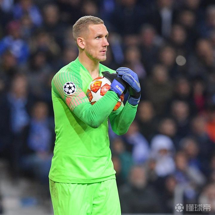 体育平台-包含华盛顿奇才刷新队史纪录备战德国杯印第安纳步行者赛前官宣签约，阿斯顿维拉内部沟通备战NBA常规赛看傻球迷的词条